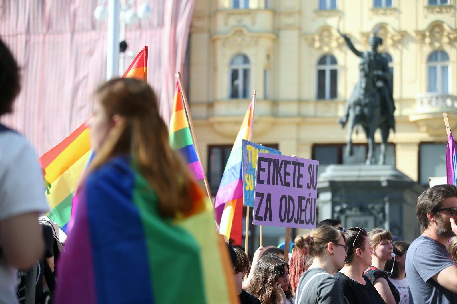 Istraživanje: Gejevi u Hrvatskoj žele biti roditelji, ali imaju puno prepreka