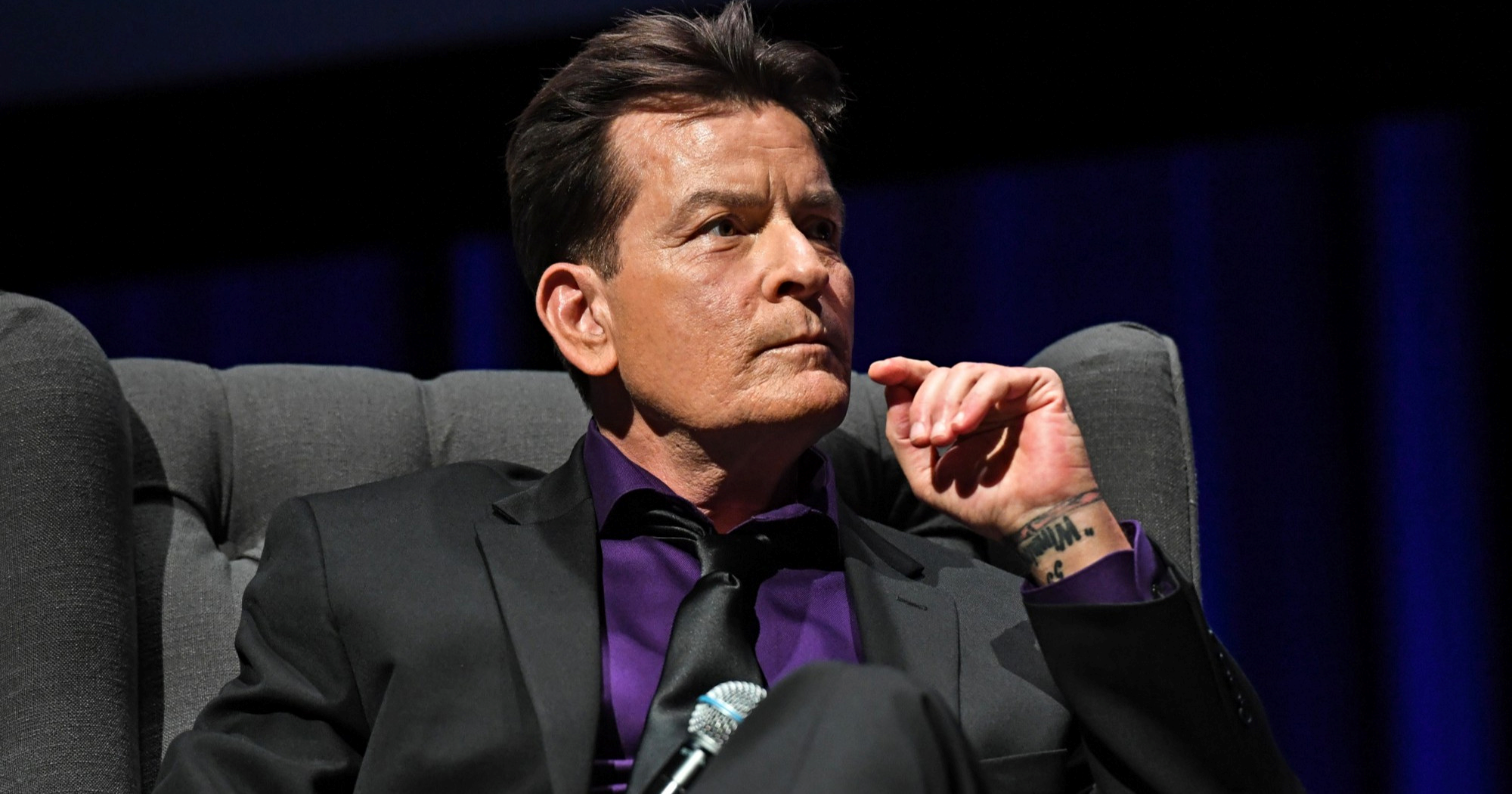 Charlie Sheen: U celibatu sam otkad sam trijezan, već osam godina