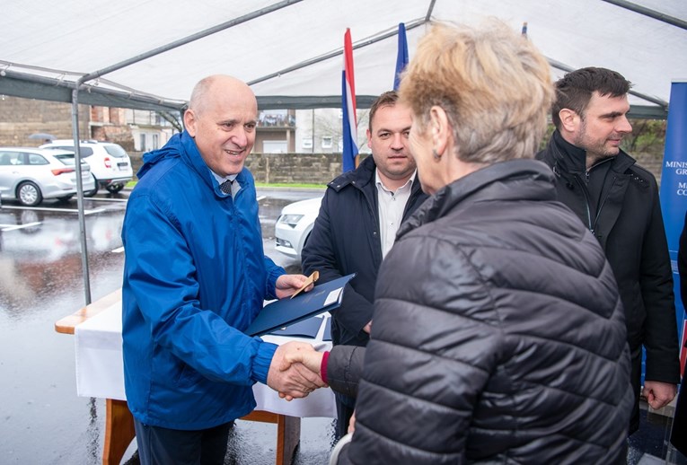 Sagrađena peta od osam zgrada u Glini. Od potresa su prošle 4 godine i 3 mjeseca