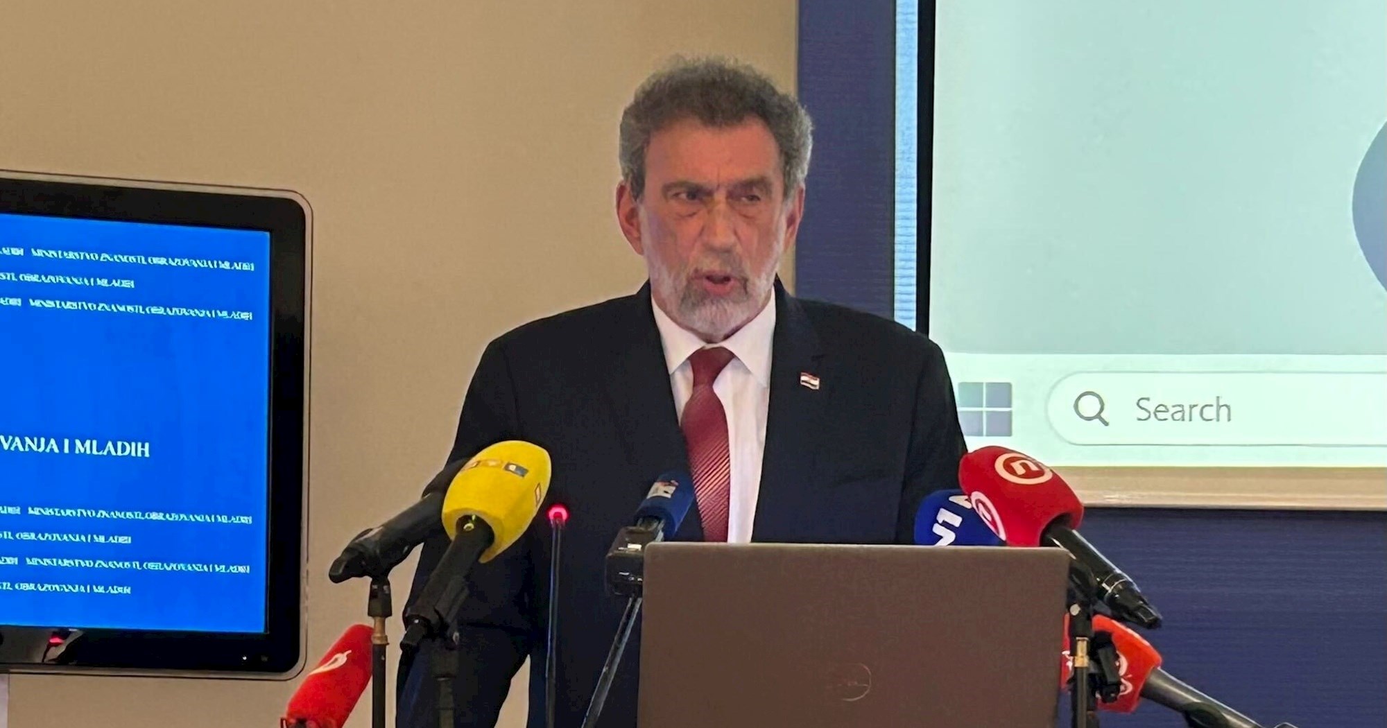 Kreću novi štrajkovi u školama. Ministar: Sva djeca trebaju doći u školu