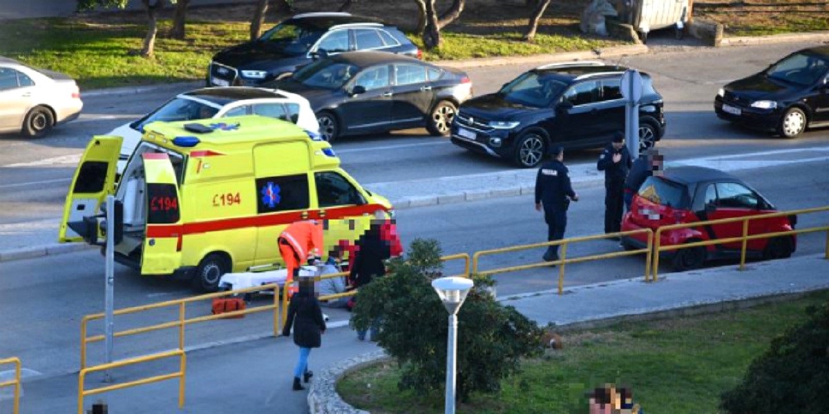 U Splitu auto naletio na dva pješaka na zebri, završili su u bolnici