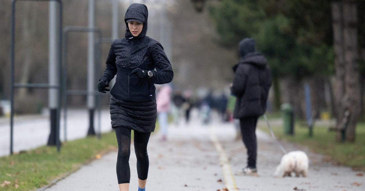 FOTO Zagrepčani Božićno jutro proveli u rekreaciji uz Jarunsko jezero