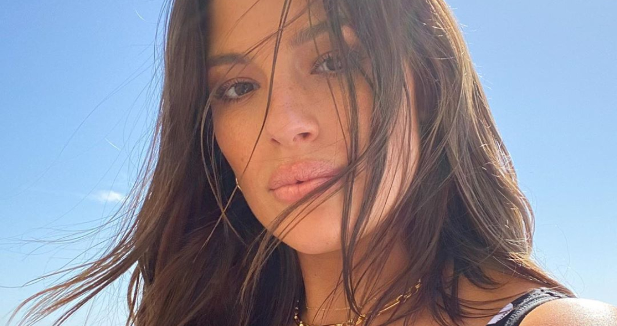 Fotka od milijun lajkova: Ashley Graham skinula sve sa sebe i pokazala strije