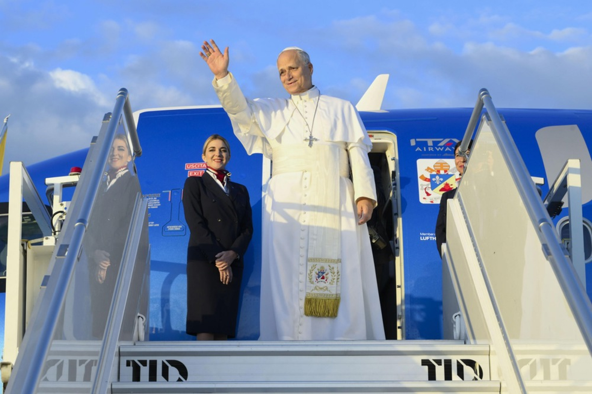 Papa podržao novinare nakon Trumpove zabrane. Sud je već reagirao