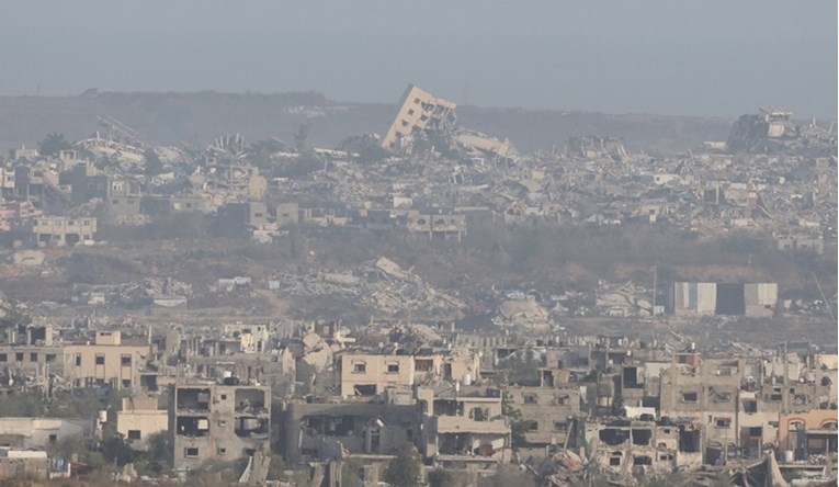 Macron i Starmer oštro kritizirali Izrael. "Nećemo stajati prekriženih ruku"