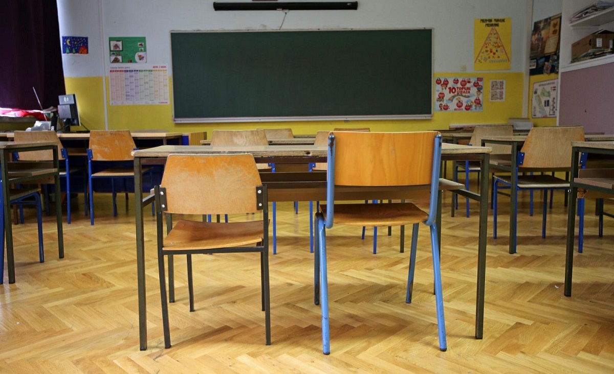 Od sutra kreće online nastava za sve srednjoškolce i dio osnovnoškolaca