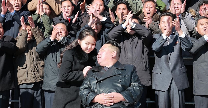 Kim Jong-un pozirao s kćeri: Želimo stvoriti najjaču nuklearnu silu na svijetu