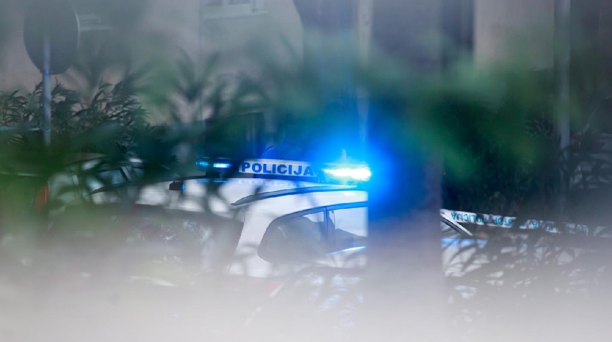 Djevojka (22) kod Šibenika gurnula muškarca (63). Pao je, ima ozljede opasne po život