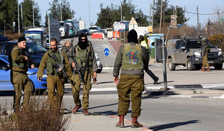 Izraelska vojska ubila napadača nožem na Zapadnoj obali
