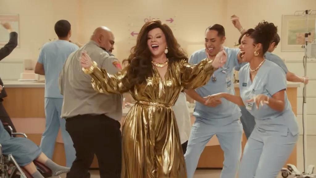 Melissa McCarthy snimila urnebesnu Super Bowl reklamu i oduševila vitkom linijom