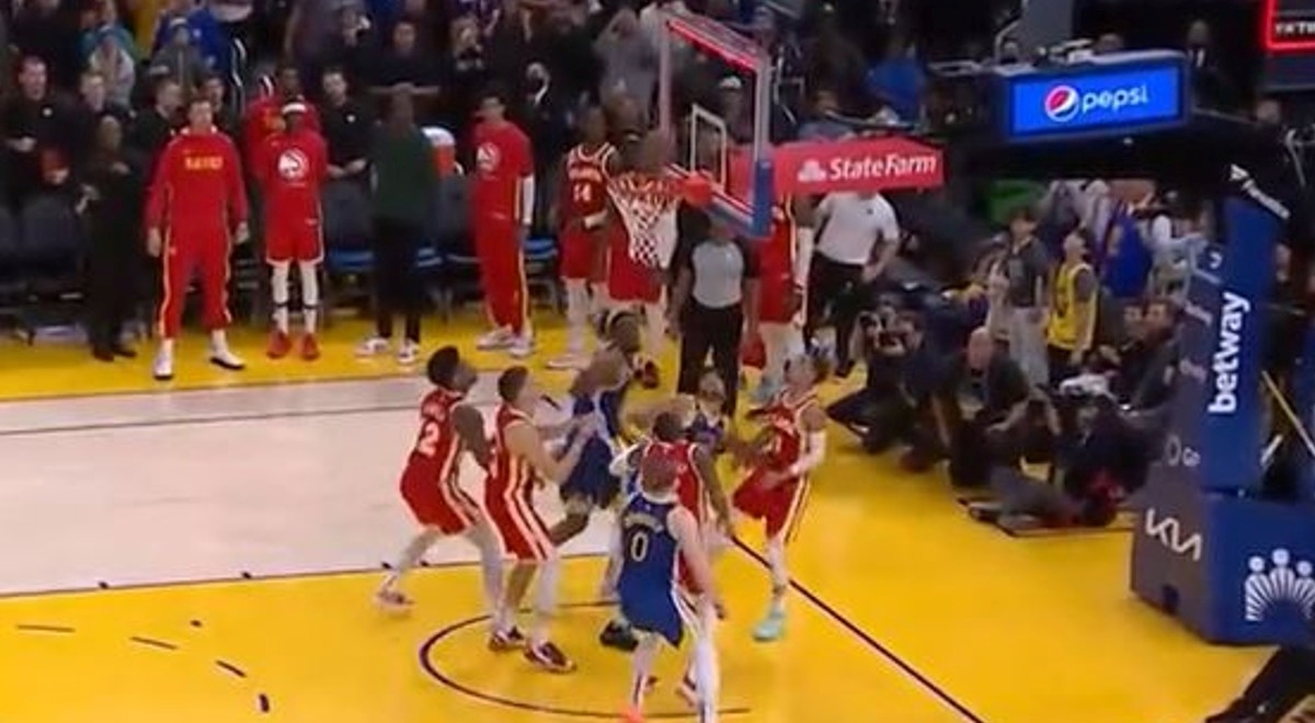 Klay Thompson ubacio 54 poena. Warriorsi slavili košem u zadnjoj sekundi produžetka