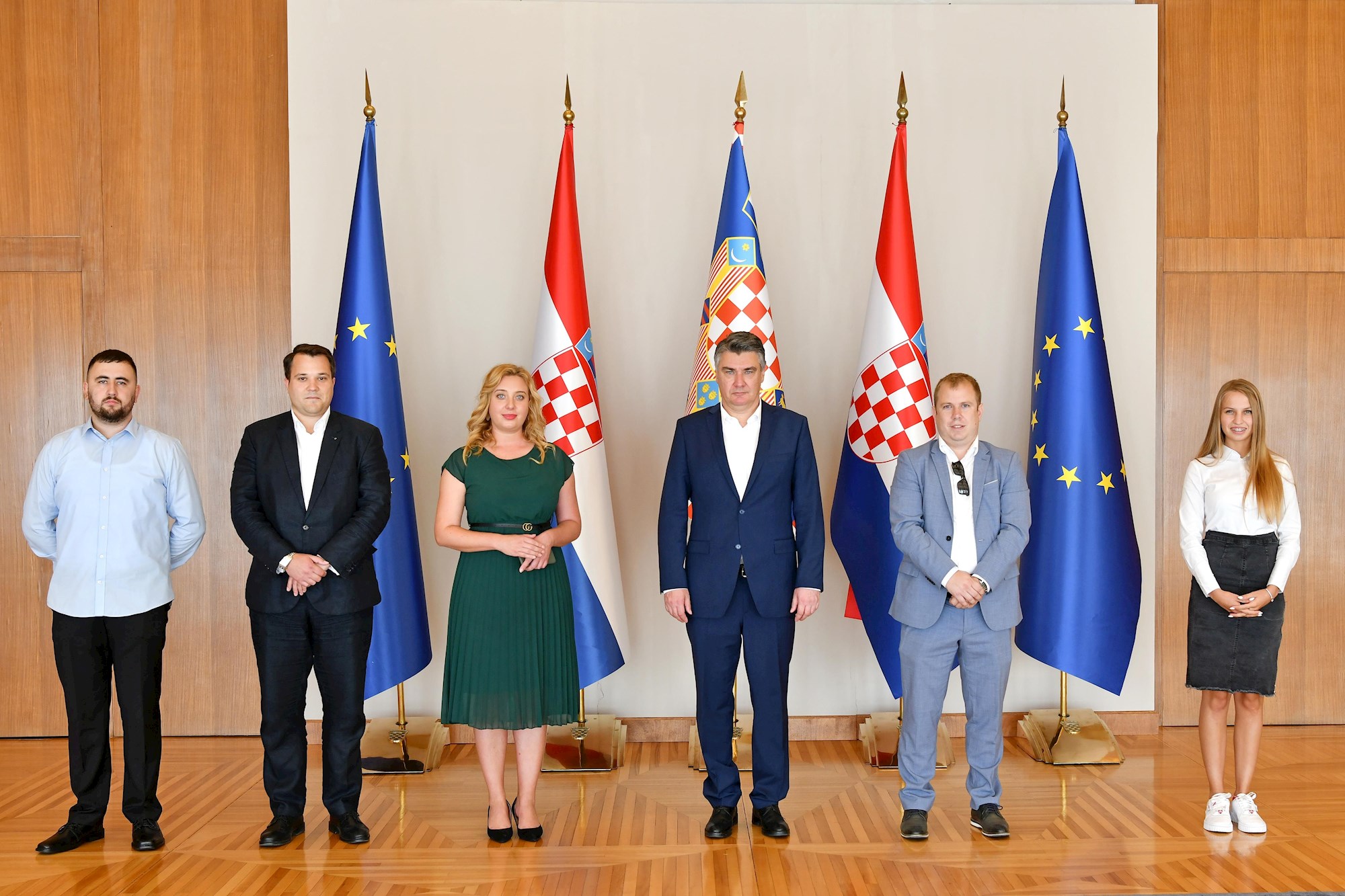 Udruga Impress se sastala s Milanovićem