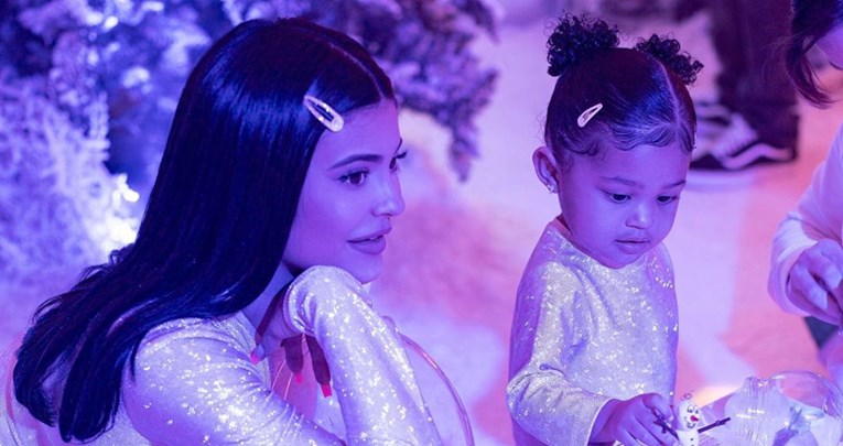 Kylie napali zbog bizarne i raskošne proslave drugog rođendana njene kćeri