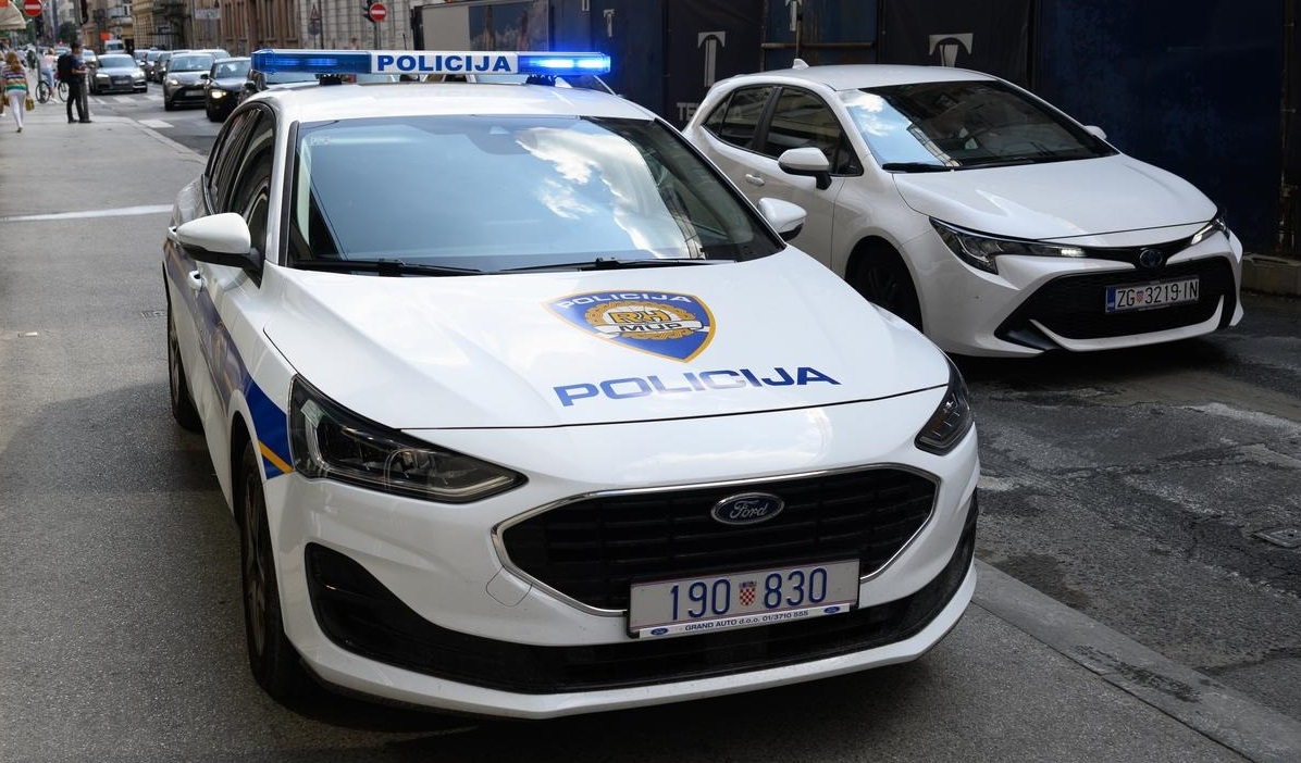 Auto naletio na pješakinju u Zagrebu, policija traži pomoć građana