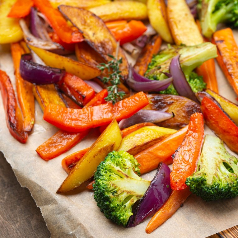 Zaboravite na obično pečeno povrće, dodajte mu ovaj sastojak i bit će toliko ukusnije