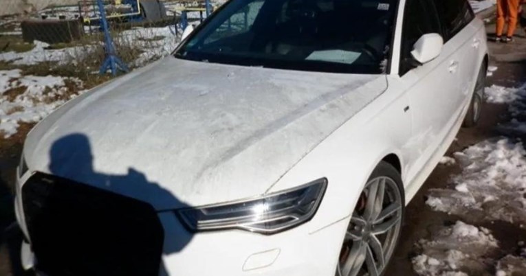 Srpska carina prodaje ovaj Audi. Za njim traga Interpol