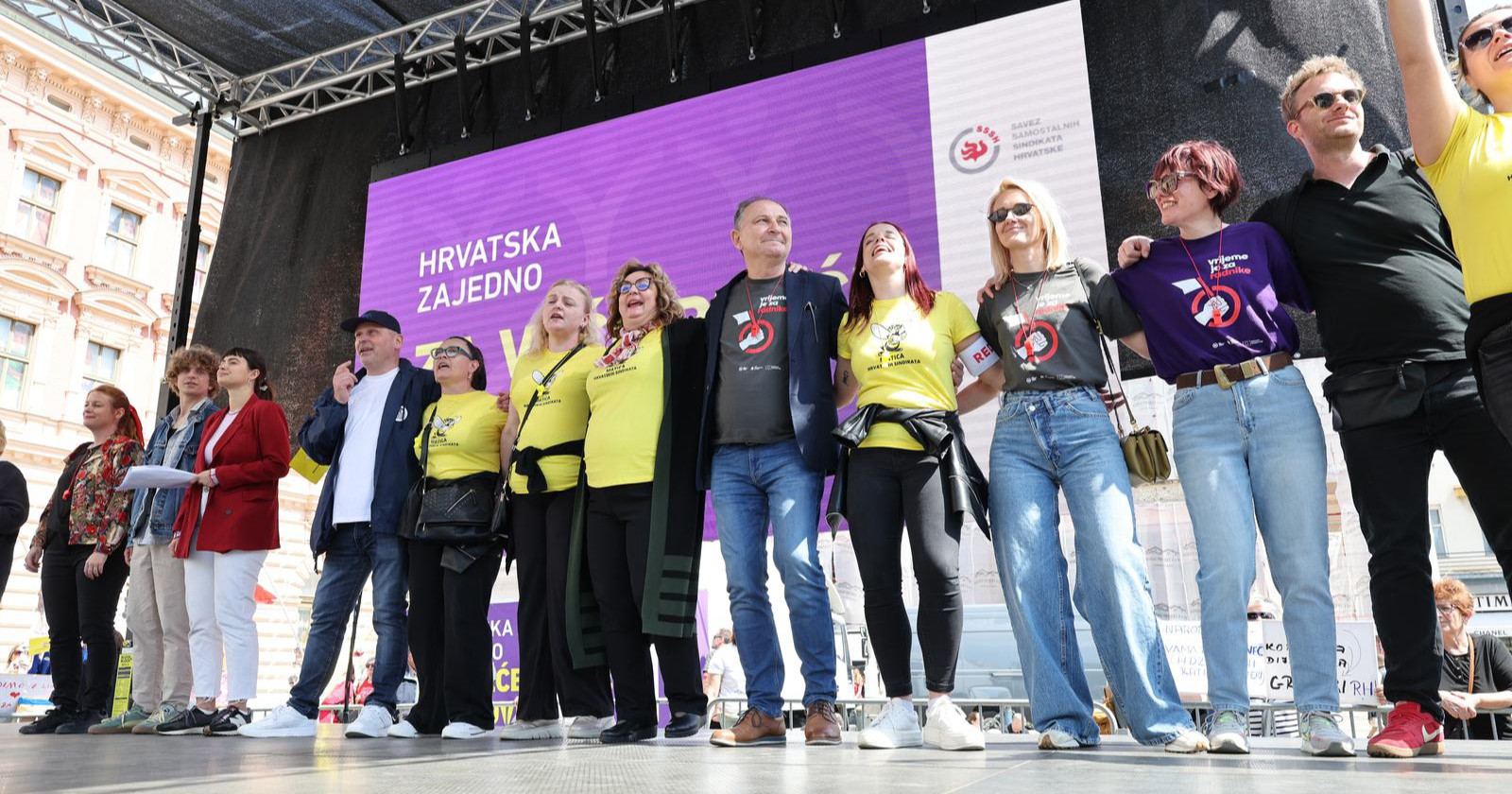 Anketa: Većina građana podržava povećanje plaća u javnom sektoru