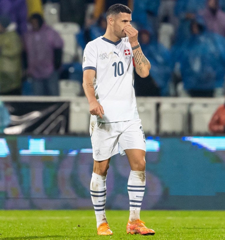 Poslušajte kako su navijači Kosova izviždali Xhaku u Prištini