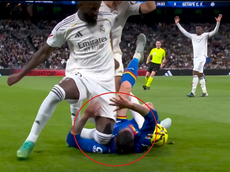 Rüdiger koljenom udario suparnika. Igrač je ogorčen: Namjerno mi je išao razbiti lice