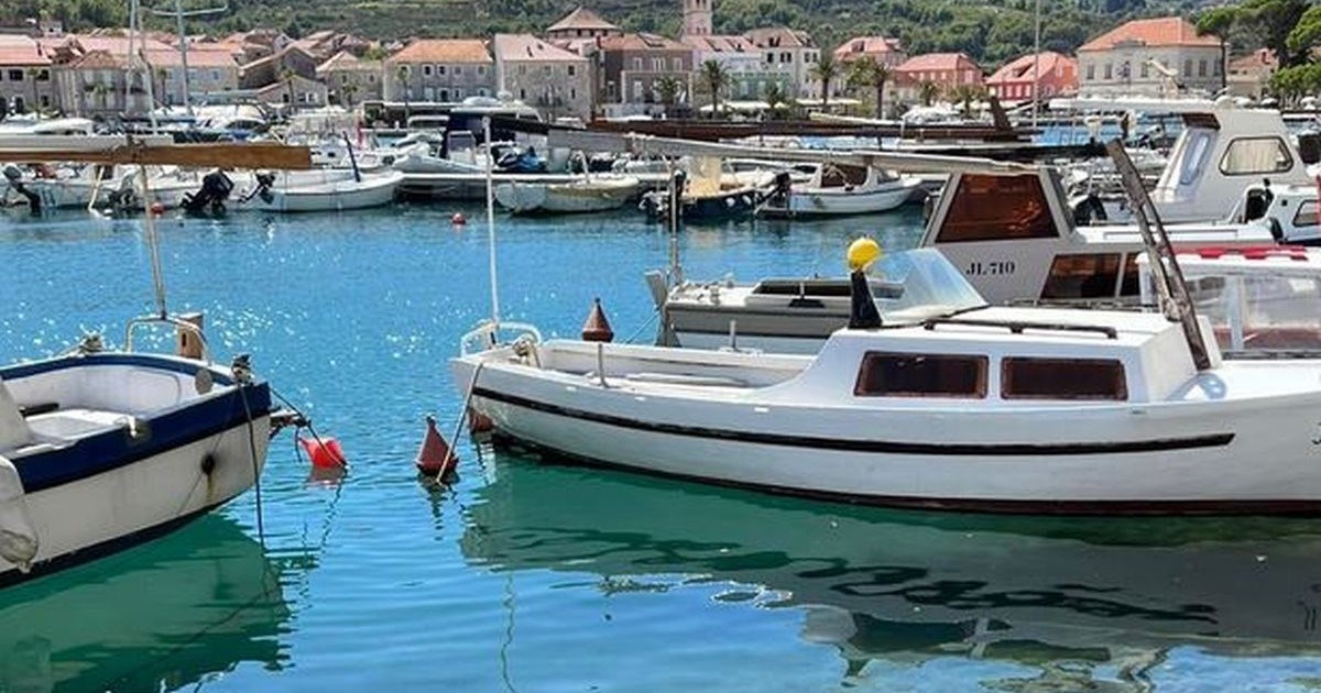 Hvarani među brodovima ugledali čudan prizor: "Netko je bio smiješan ili pijan"