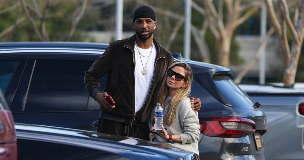 Bivši dečko Khloe Kardashian snimljen u društvu misteriozne plavuše, grlili su se