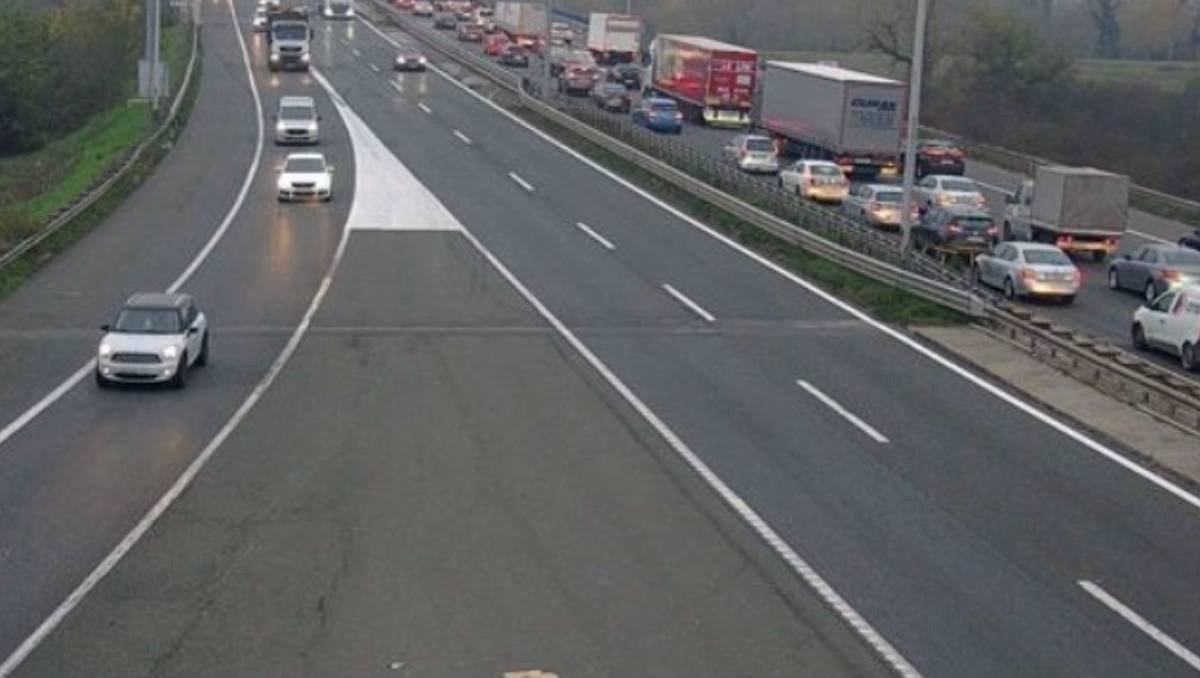 Prometna na zagrebačkoj obilaznici, vozi se usporeno
