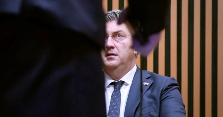 Plenković: Povećat ćemo prosječnu plaću na 1600, a minimalnu na 970 eura