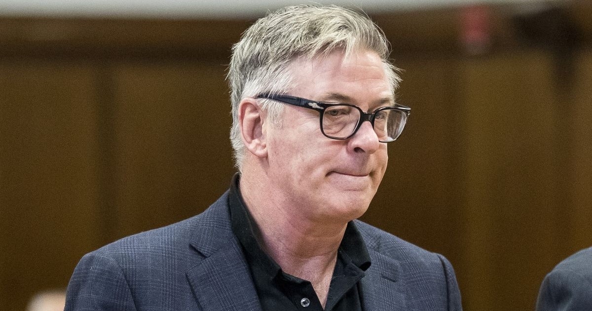 Alec Baldwin objavio fotku supruge i sina, ljudi ga napali zbog opisa: "Odvratno"