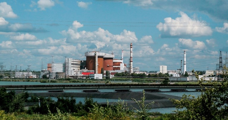 Ukrajinski elektroenergetski teško oštećen u ruskim napadima. "Sada je stabilno"