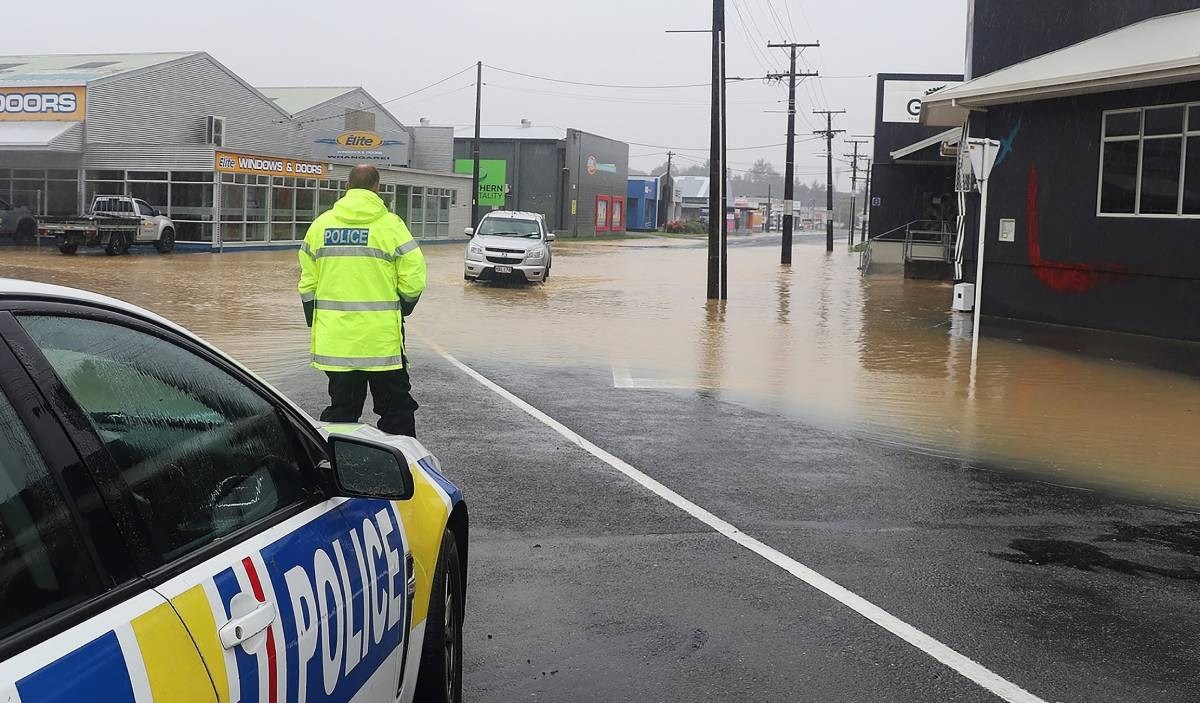 Još se traga za 13 osoba koje su nestale nakon što je ciklon poharao Novi Zeland