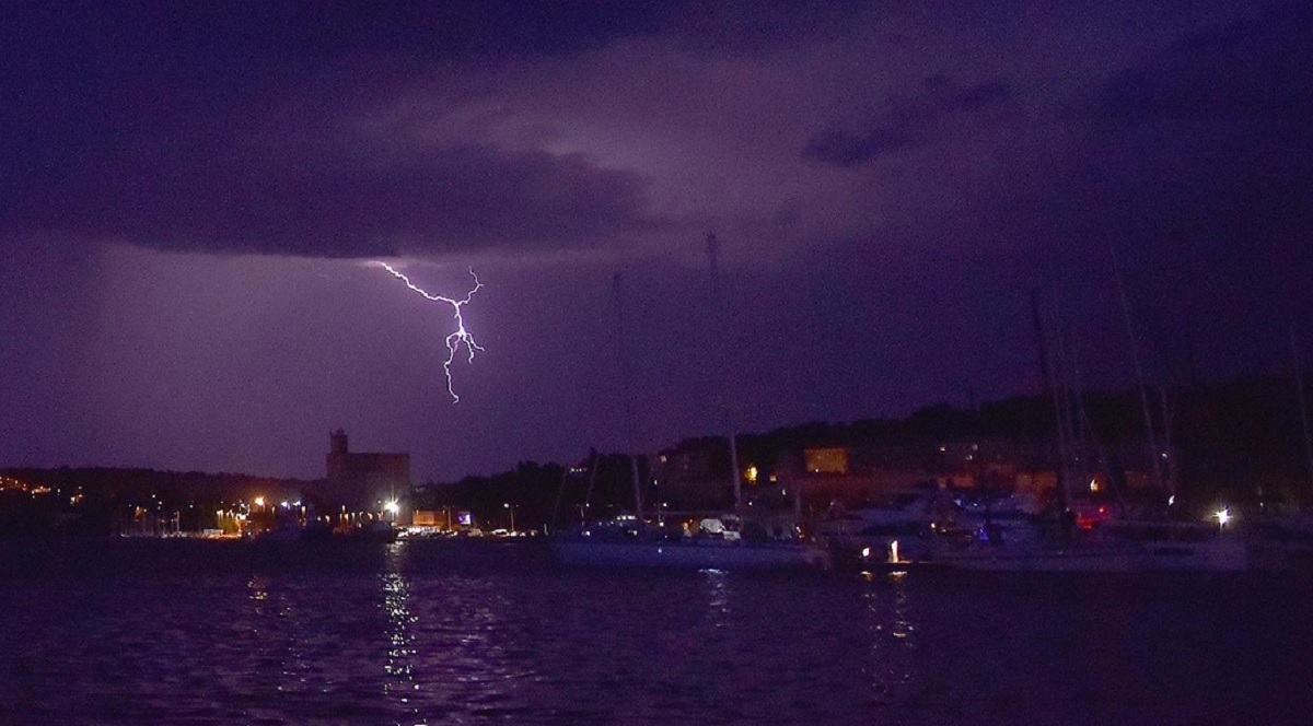 Danas jaka promjena vremena. Izdana upozorenja, moguće tuča, pijavice...
