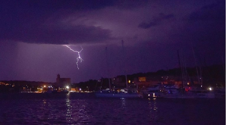 Danas jaka promjena vremena. Izdana upozorenja, moguće tuča, pijavice...