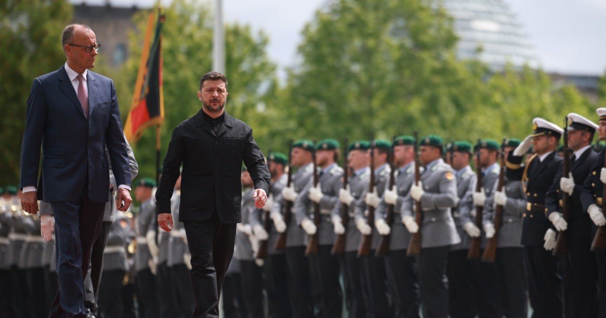 Der Spiegel: Zelenski prekinuo posjet Njemačkoj zbog moguće ruske invazije na Sumi