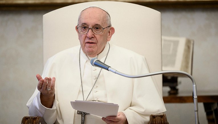Papa Franjo: Koronavirus bi trebao potaknuti novu ekološku svijest