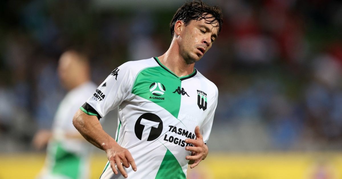 Najbizarniji crveni ikad. Španjolac isključen prije početka utakmice zbog boje gaćica