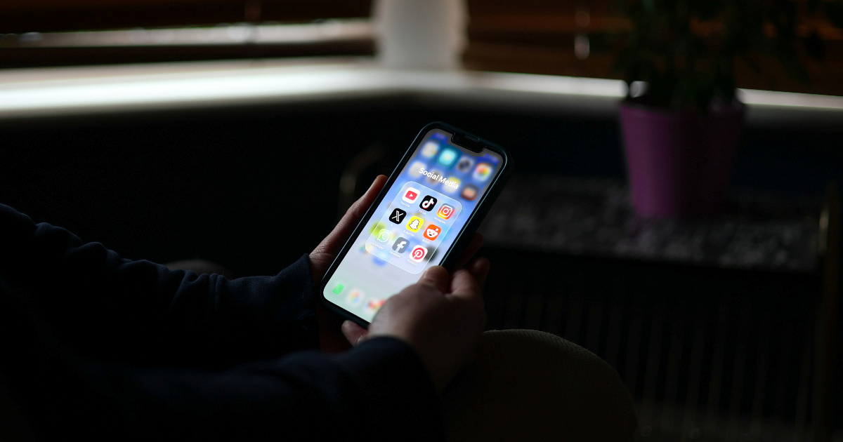 Francuski parlament podržao zabranu društvenih mreža za mlađe od 15