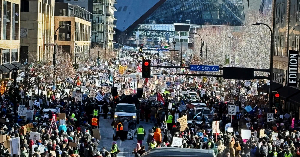 Golemi prosvjedi u Americi zbog ubojstva Prettija. Javili se Obame i Clinton