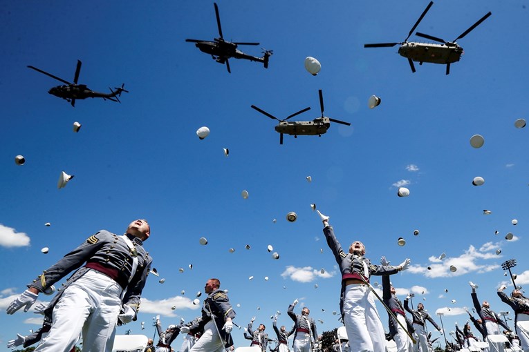 Trump za rođendan želi veliku vojnu paradu u Washingtonu