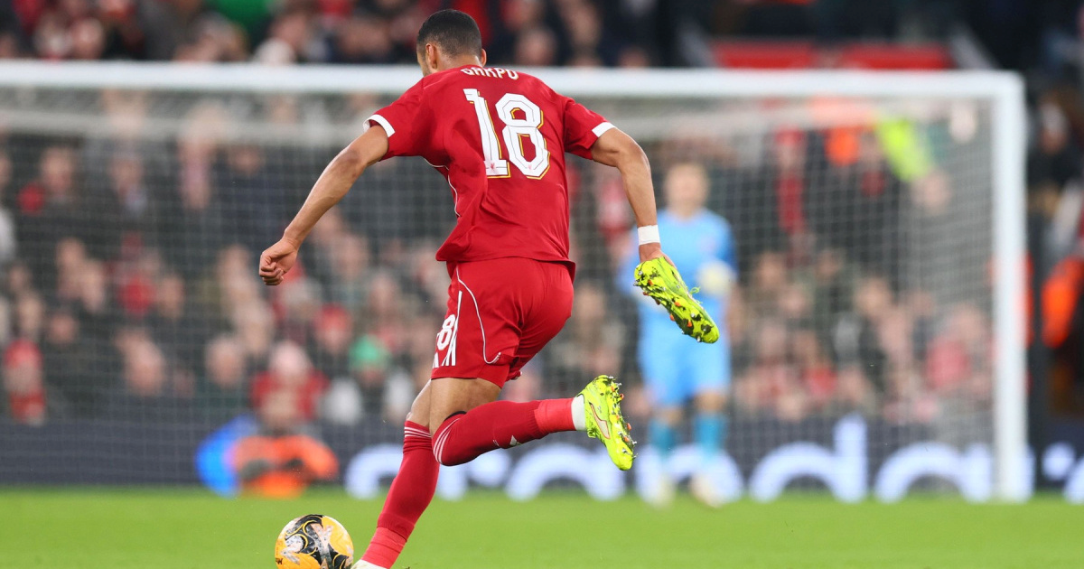 Video zvijezde Liverpoola je hit. Jurnuo u kontru i vodio loptu s kopačkom u ruci