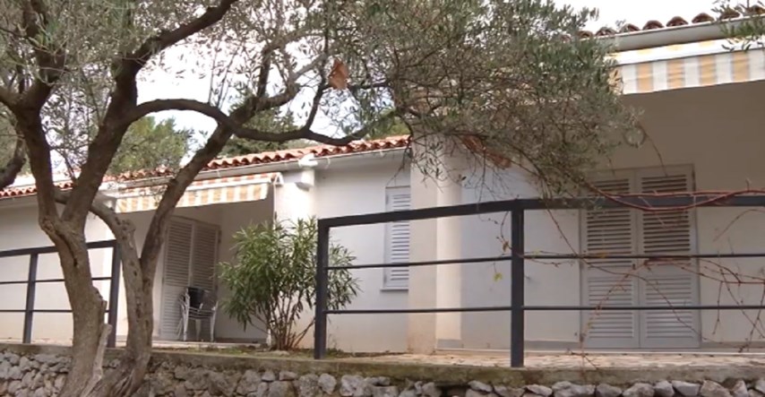 Netko je za 40 godina stare bungalove na Cresu ponudio 9000 eura po kvadratu