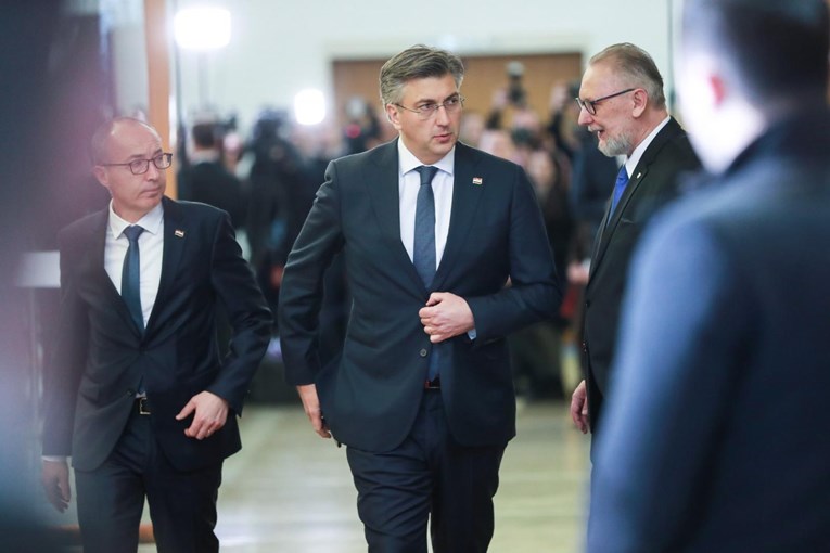 Plenković nije htio komentirati Milanovićevu inauguraciju