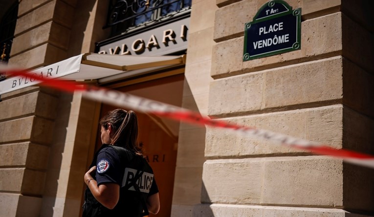 Pljačka u Parizu, razbojnici ukrali nakit vrijedan 10 milijuna eura