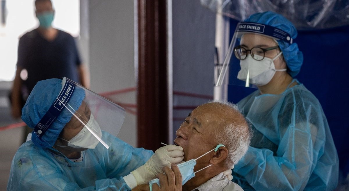 Počelo obavezno testiranje na koronu u Hong Kongu, kazne su drakonske