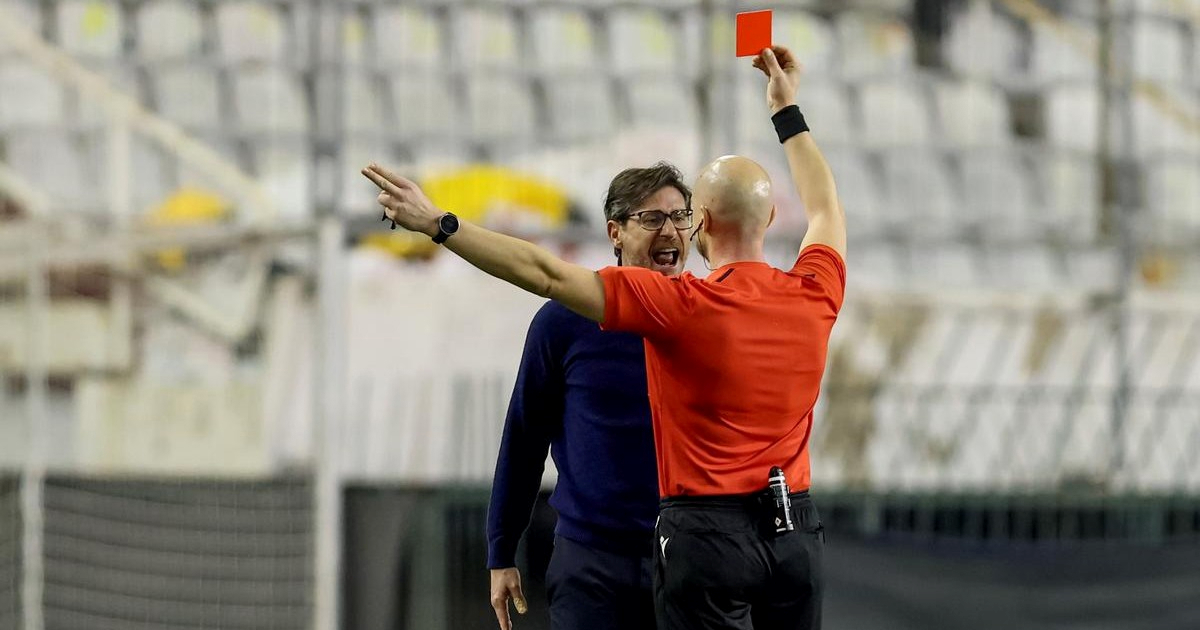 Pogledajte divljanje Sancheza. Ušao je u teren i krenuo u obračun s Belom