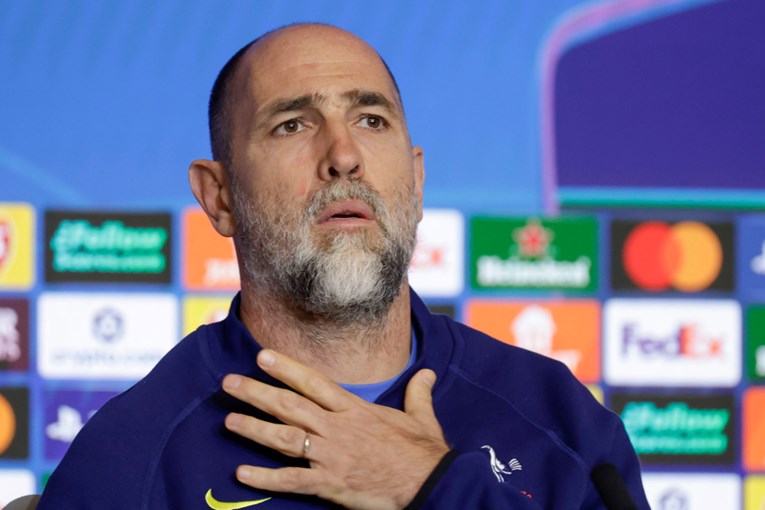 Neville: Tudor je pokušao uvesti disciplinu, ali to očito ne ide. Igrače nije briga