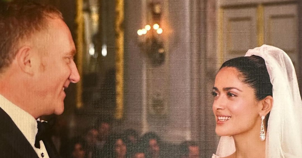 Salma Hayek objavila dosad neviđene fotografije sa svog vjenčanja