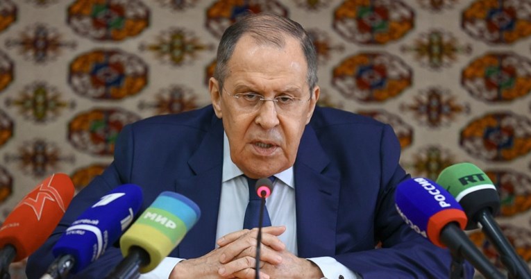 Lavrov napao NATO: Sramotno je da odrasli ljudi govore takve gluposti