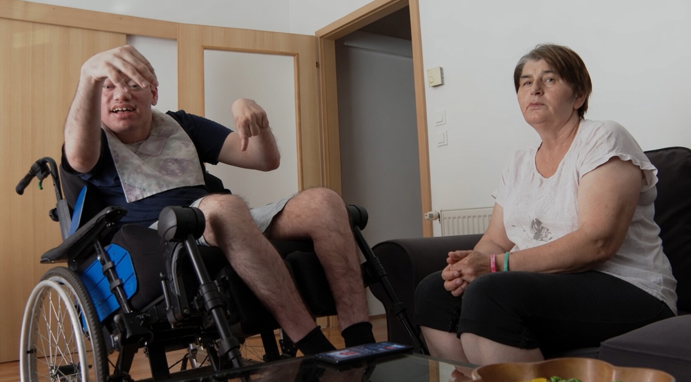 Olivera 26 godina brine o sinu: "Ministar nam kopa još veću jamu"