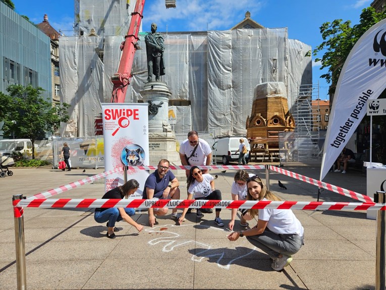 Neobična scena u centru Zagreba: Iscrtali truplo medvjeda i poslali važnu poruku