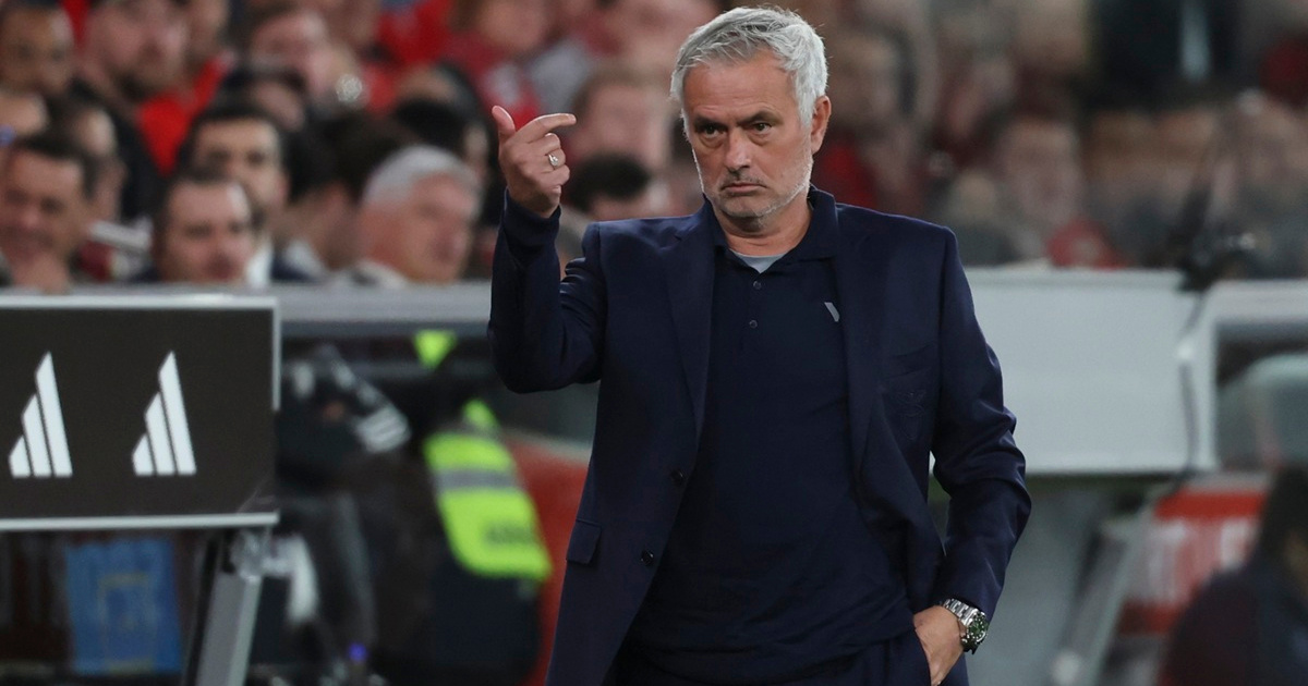 Mourinha pitali bi li se vratio u Real: Mislite da sam glup?